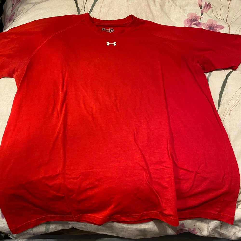 UA Loose Red Shirt 👕